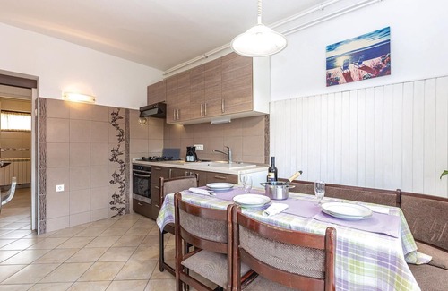 Rijeka Apartment | Amazing apartment in Rijeka with WiFi