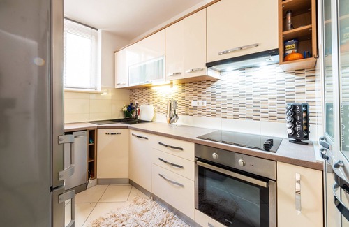 Ploce Apartment | Amazing Apartment Santini