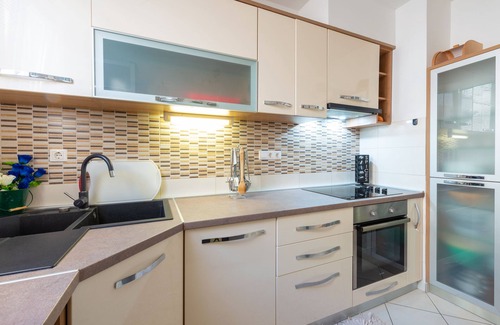 Ploce Apartment | Amazing Apartment Santini
