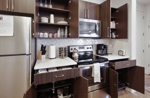 Draper Apartment | Amazing Apartment With a Hot Tub!