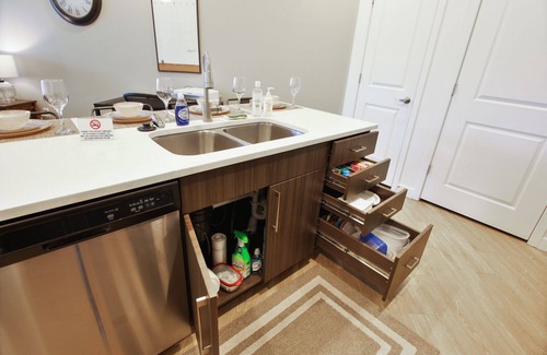 Draper Apartment | Amazing Apartment With a Hot Tub!