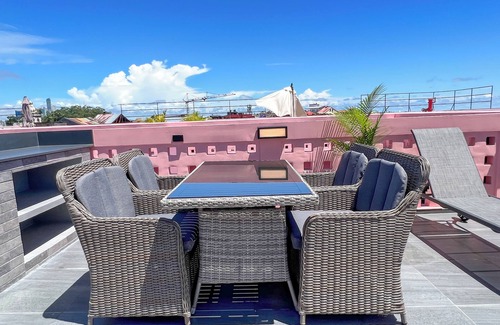 Santa Ana Apartment | Amazing Apt w/Private Terrace & BBQ for Relaxing