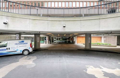 Prudential - St. Botolph Apartment | Amazing Back Bay 1BR w/W/D & Gym, near Copley T & Shops, by Blueground