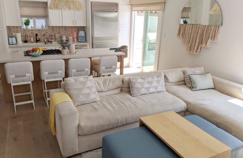 The Strand House | Amazing Beach House In Manhattan Beach, Near Town! Steps to Beach!