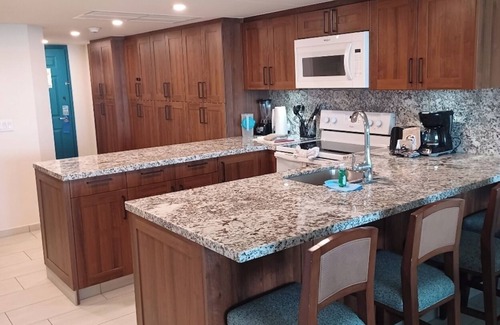 Simpson Bay Resort | Amazing Beachfront Condo in Simpson Bay -Walk Out Beach/Pool