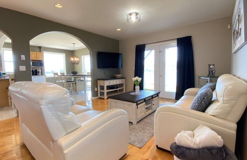 Canal House | Amazing getaway perched on the shore of Seeley's Cove