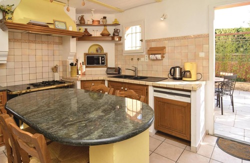 Saint-Privat-des-Vieux House | Amazing home in St-Privat-des-Vieux