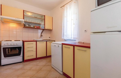 Dramalj House | Amazing home in Crikvenica with WiFi