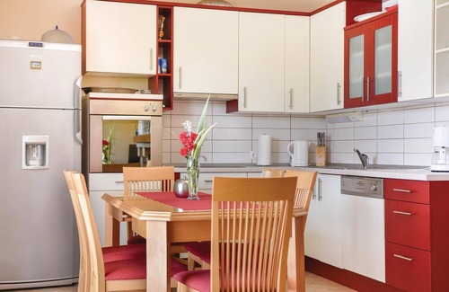 Dicmo House | Amazing home in Dicmo with WiFi