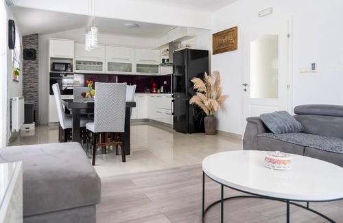 Podbablje House | Amazing home in Drum with WiFi