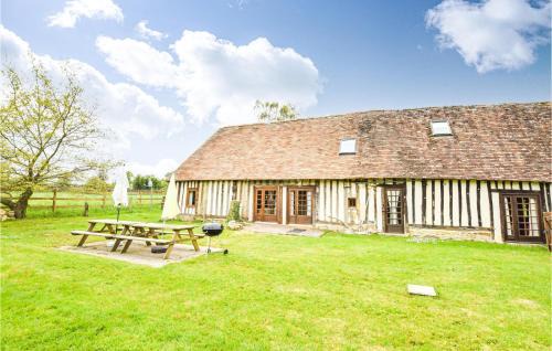 Vieux-Pont-en-Auge House | Amazing Home In St Pierre En Auge