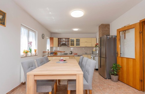 Podbablje House | Amazing home in Poljica Imotska