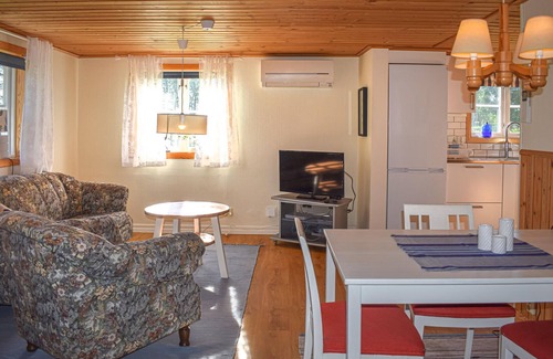 Markaryd House | Amazing home in Markaryd with lake view
