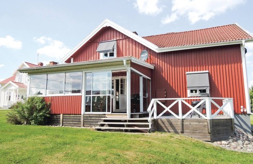 Nassjo Municipality House | Amazing home in Nässjö with WiFi