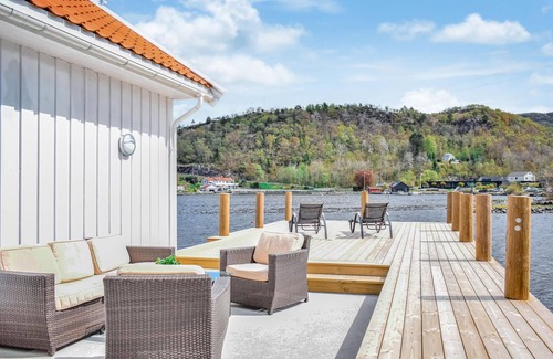 Skjoldastraumen House | Amazing home in Skjoldastraumen