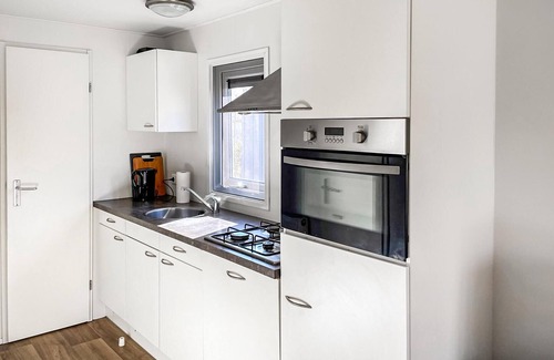 Oosterwolde House | Amazing home in Oosterwolde with WiFi