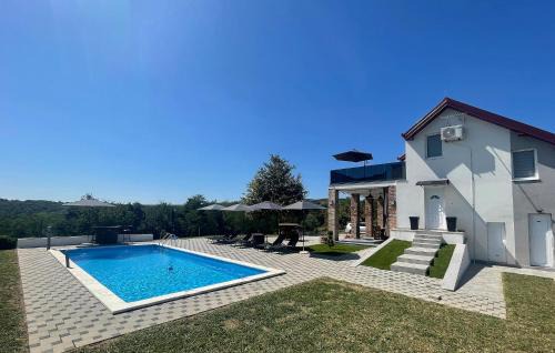 Pleternica House | Amazing Home In Pleternica
