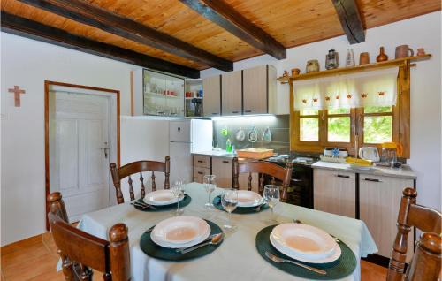 Lekenik House | Amazing Home In Sisinec