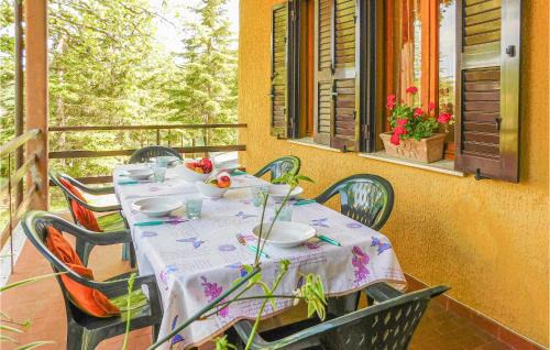 Fiastra House | Amazing Home In Slorenzo Al Lfiastra