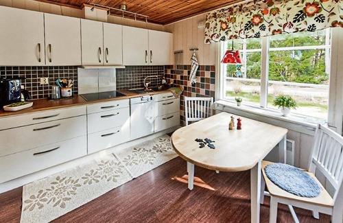Svenljunga House | Amazing home in Svenljunga with WiFi