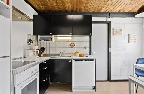Vemmenæs House | Amazing home in Svendborg with kitchen