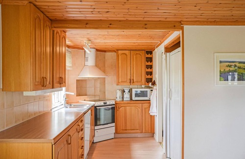 Dimbo House | Amazing home in Tidaholm with kitchen
