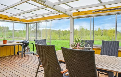 Dimbo House | Amazing Home In Tidaholm With Kitchen