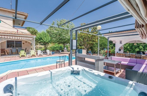 Agora Parc House | Amazing home in Tordera