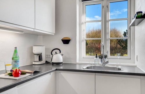 Øhuse House | Amazing home in Ulfborg with kitchen