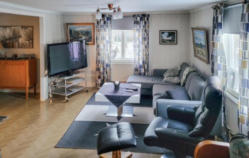 Vetlanda House | Amazing Home In Vetlanda With Wifi