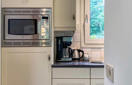 Vorden House | Amazing home in Vorden with kitchen