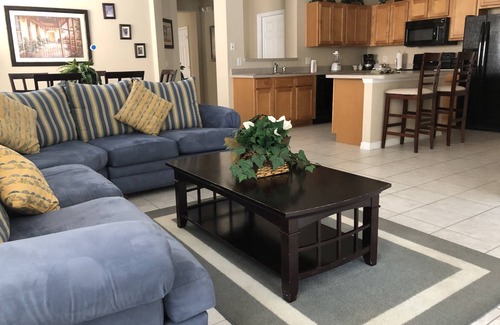 Bellavida House | Amazing House close to Disney. Enjoy Private Pool!