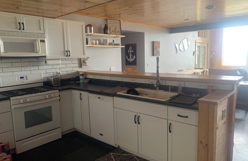 Brainerd Cabin | Amazing Lake Home in Baxter. Minutes to the golf courses and area attractions