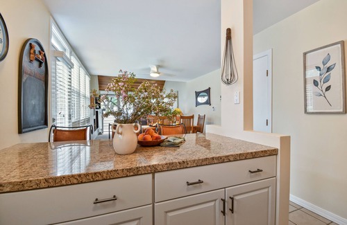 North Park City House | Amazing loaction near ski reosrts, main street. 4-bedrooms with hot tub
