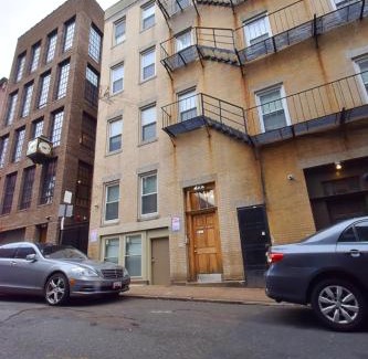 North End Apartment | Amazing Location studio parking