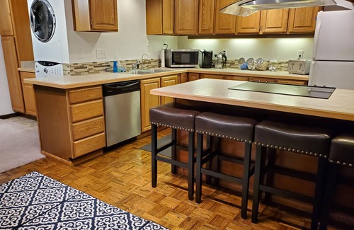 Eagle River Apartment | Amazing mountain & ocean VIEWS in exclusive Eagle River neighborhood apartment!