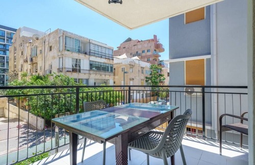 Kerem HaTeimanim Apartment | Amazing New 3BR in Yona Hanavi SAFE ROOM