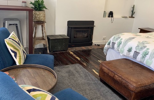 Port Noarlunga South Bed & Breakfast | Amazing Ocean Front Studio - Sunsets, Breakfast, Water