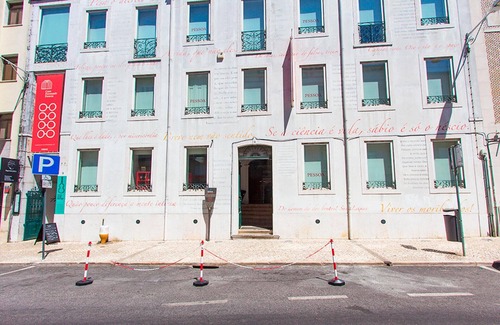 Santo Condestavel Apartment | Amazing Parada by Homing