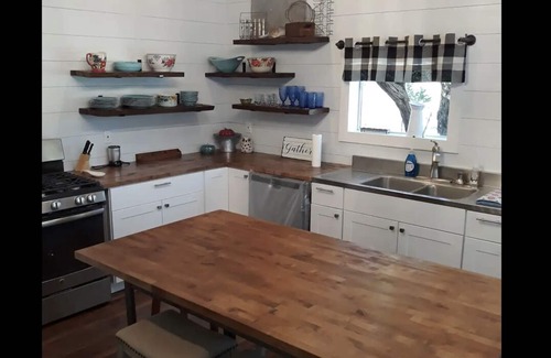 Austin Other | AMAZING PRIVATE GUEST HOME CLOSE TO EVERYTHING