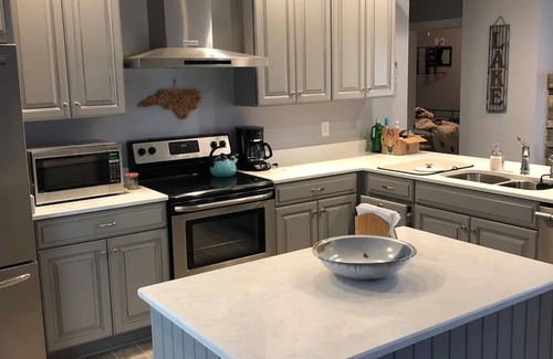 Mount Gilead House | Amazing Sunsets, Beautiful views, A great waterfront property