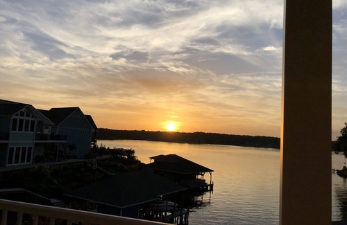 Mount Gilead House | Amazing Sunsets, Beautiful views, A great waterfront property