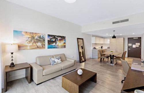 Hollywood Condo | Amazing unit in Hollywood Beach Resort & beach access