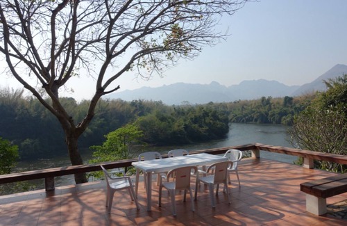 Chong Sadao House | Amazing View 4BR home by River Kwai