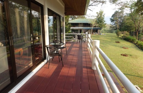 Chong Sadao House | Amazing View 4BR home by River Kwai