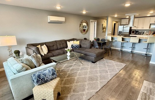 North End Condo | Amazing View of Commencement Bay in Old Town Tacoma