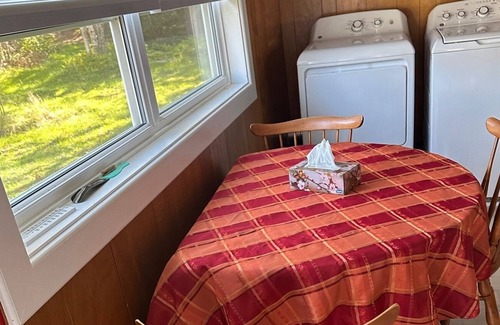 Albert Bridge Cottage | Amazing views Mira River , sunrise sunsets, near to Sydney and many attractions