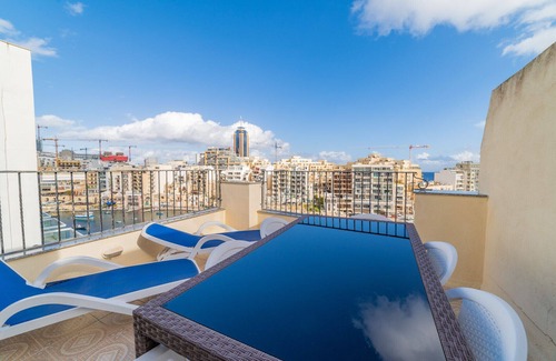 St. Julian's Apartment | Amazing views of Spinola Bay in Heart of St