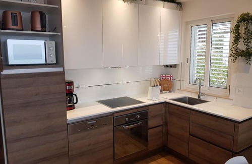 Ploce Apartment | Amazing views over the old town and Adriatic Sea! Outdoor Hot Tub
