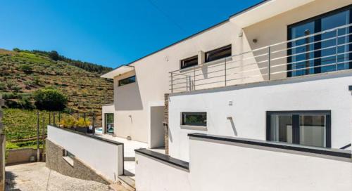 Sao Joao da Pesqueira Villa | Amazing Villa in Douro Valley - Pool